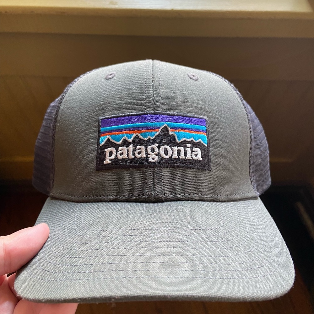 Patagonia Men’s Mesh Trucker Hat